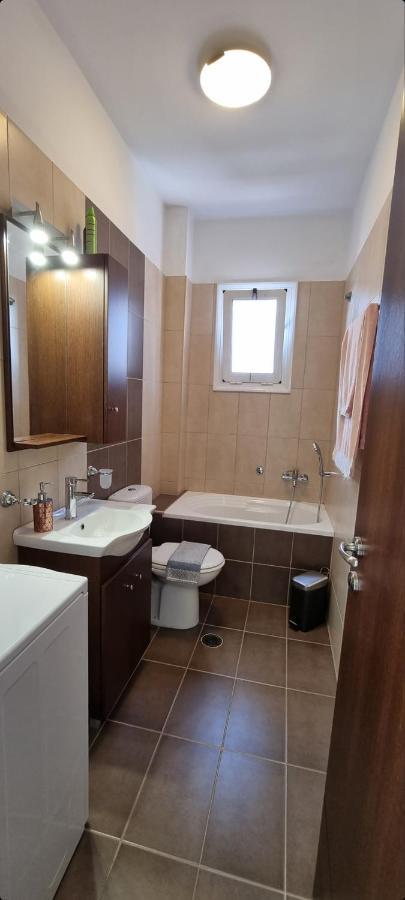 Bright & Modern Apt With View Heraklion Exteriör bild