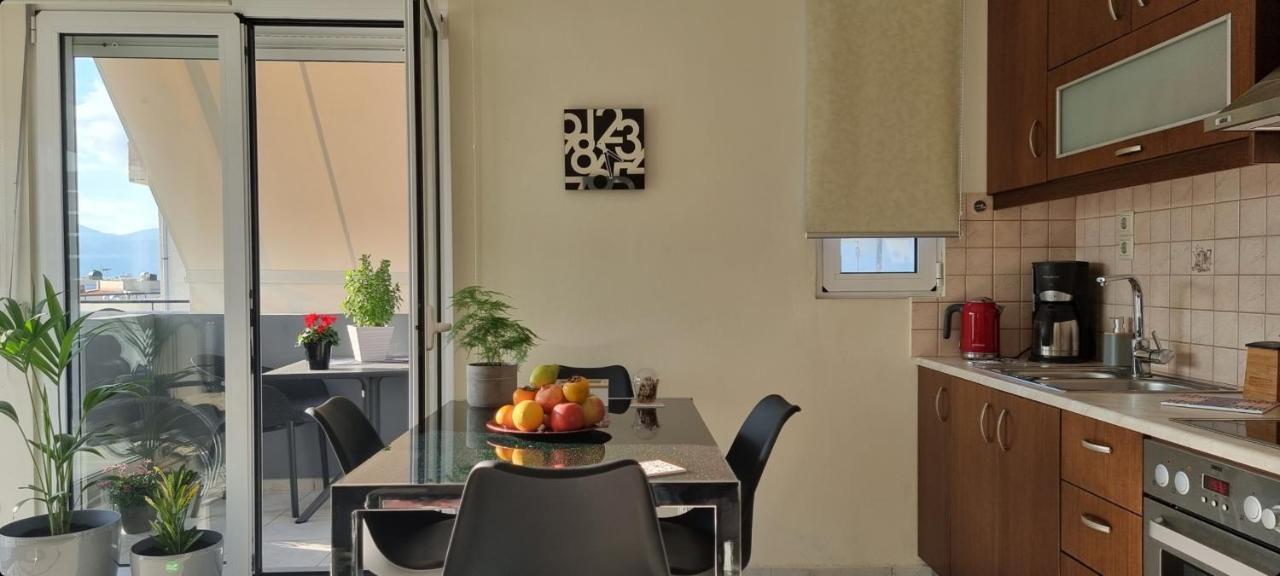Bright & Modern Apt With View Heraklion Exteriör bild